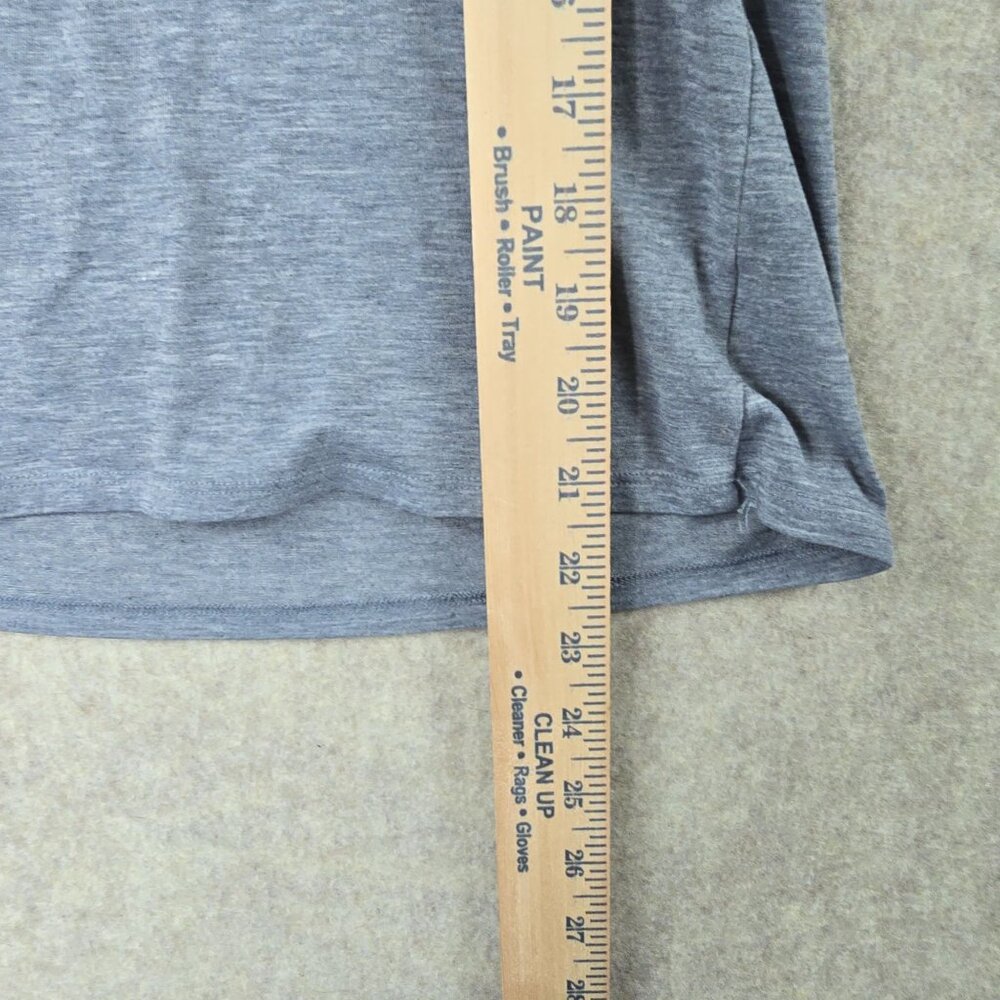 Under Armour Womens V-Neck Performance T-Shirt Gray Size Small Polyester Blend - Picture 4 of 5